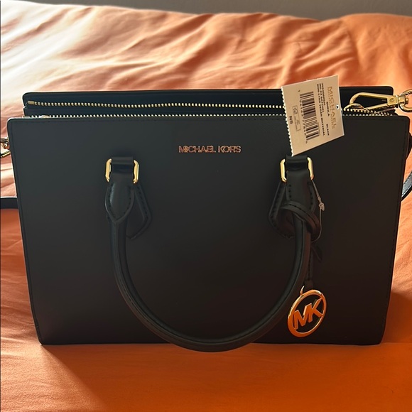 Michael Kors Black Leather Handbag satchel crossbody - Picture 1 of 4